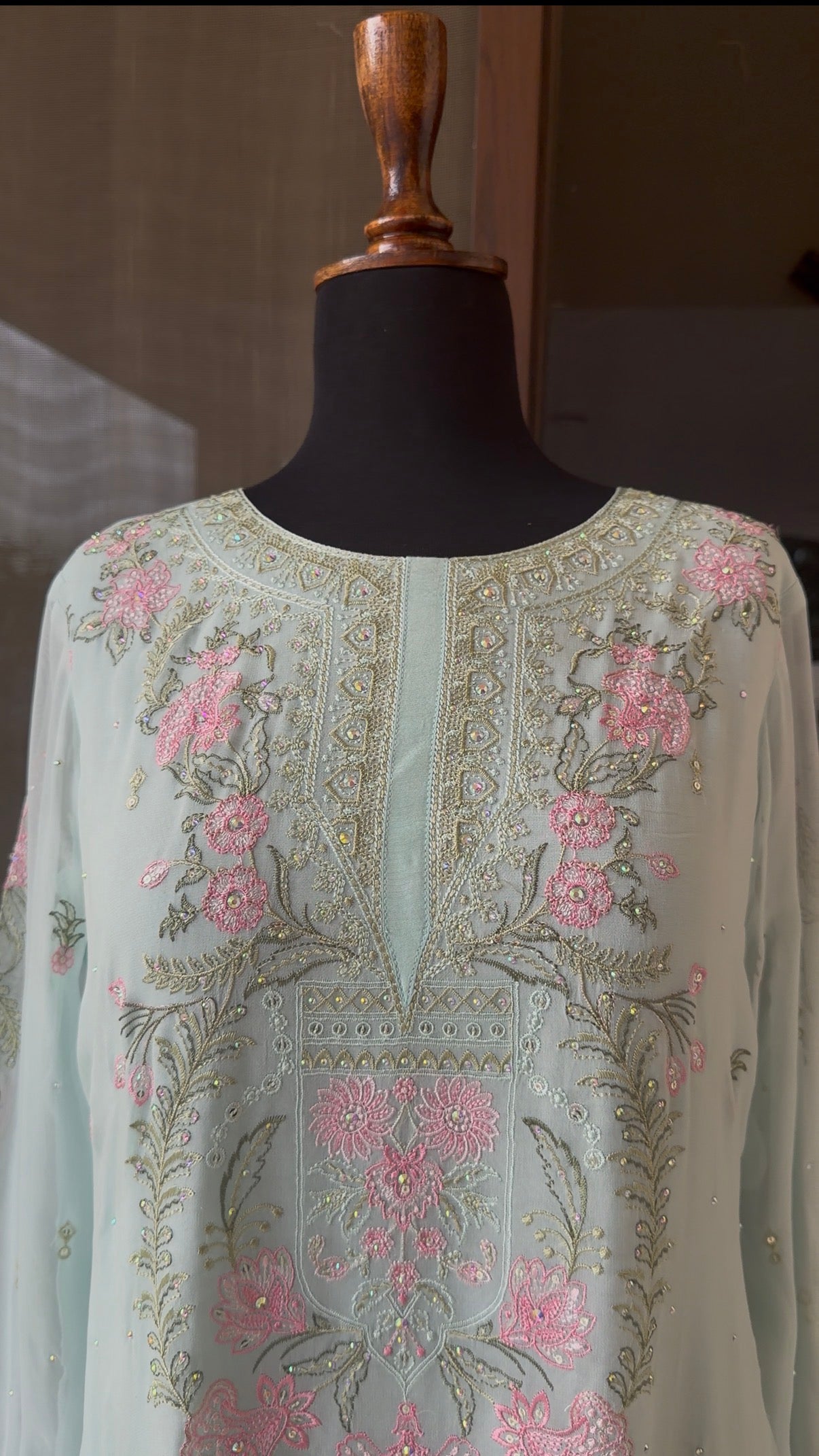 Mahnur - Mint Green