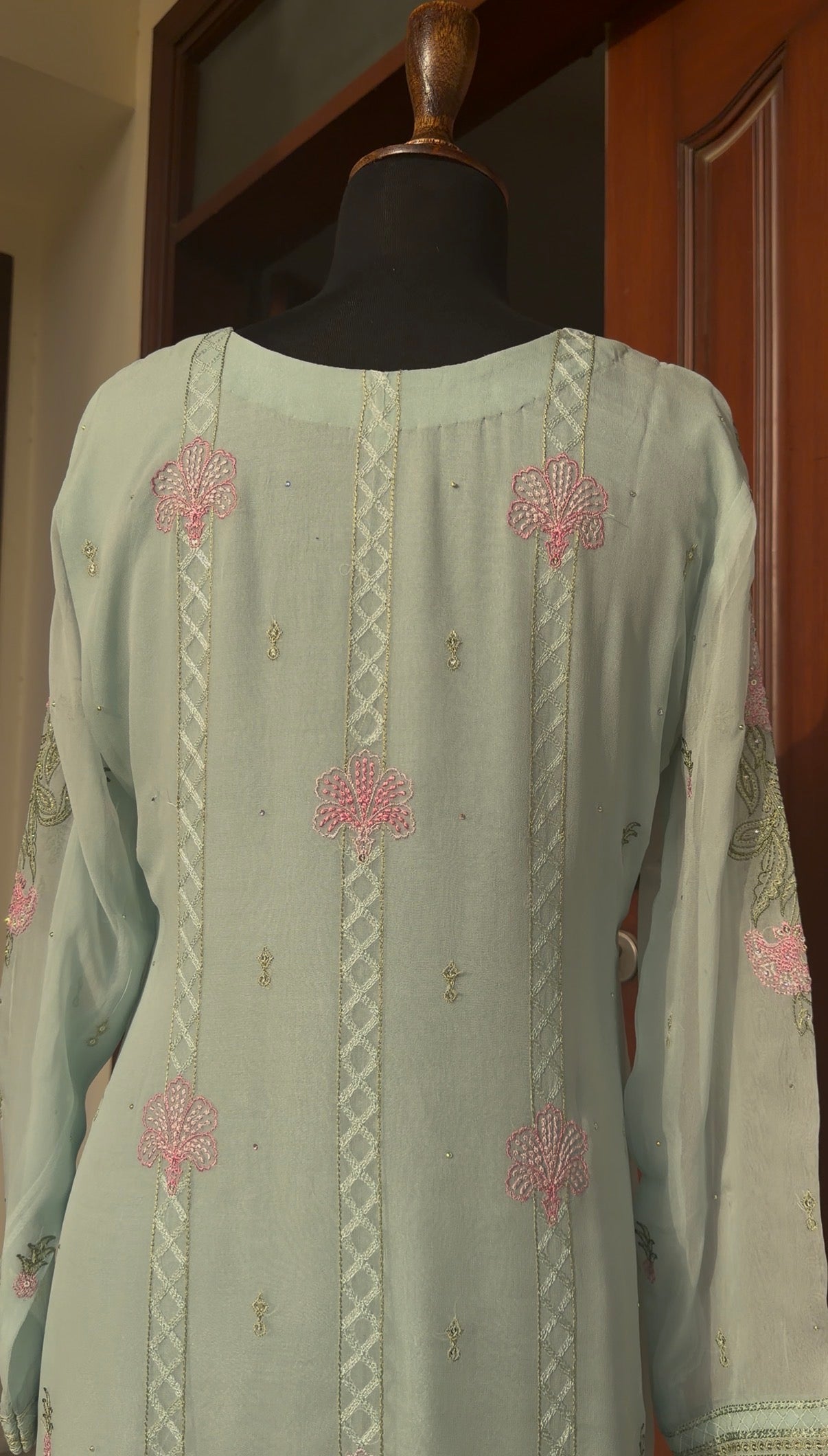 Mahnur - Mint Green